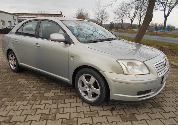 Toyota Avensis cena 5900 przebieg: 319000, rok produkcji 2003 z Skała małe 37